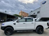 Bán Ford Ranger Wildtrak sản xuất năm 2017, màu trắng, xe nhập còn mới, giá chỉ 819 triệu