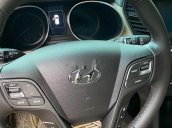 Bán Hyundai Santa Fe đời 2018, màu đen chính chủ