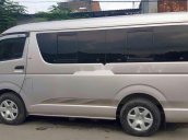 Cần bán Toyota Hiace sản xuất 2006, màu ghi vàng