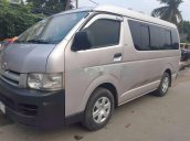 Cần bán Toyota Hiace sản xuất 2006, màu ghi vàng