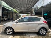 Cần bán lại xe Hyundai i20 1.4 AT 2011, màu kem (be), nhập khẩu  