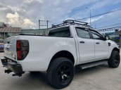 Bán Ford Ranger Wildtrak sản xuất năm 2017, màu trắng, xe nhập còn mới, giá chỉ 819 triệu