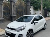 Xe Kia Rio 2016, màu trắng, nhập khẩu xe gia đình