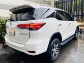 Bán ô tô Toyota Fortuner năm sản xuất 2019, màu trắng, nhập khẩu nguyên chiếc