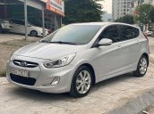 Cần bán gấp Hyundai Accent 2014, màu bạc số tự động