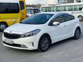 Xe Kia Cerato năm sản xuất 2016, màu trắng số sàn, 405 triệu