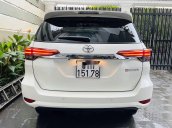 Bán ô tô Toyota Fortuner năm sản xuất 2019, màu trắng, nhập khẩu nguyên chiếc