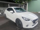 Cần bán Mazda 2 2017, màu trắng, 400 triệu