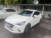 Cần bán Mazda 2 2017, màu trắng, 400 triệu