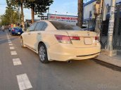 Cần bán Honda Accord cũ đời 2012, màu trắng, nhập khẩu nguyên con