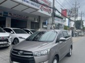 Cần bán gấp Toyota Innova 2.0E - số sàn sản xuất 2019, 610 triệu