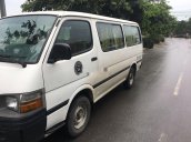 Cần bán Toyota Hiace năm sản xuất 2001, màu trắng chính chủ