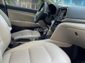 Cần bán xe Hyundai Elantra 2.0 năm 2018, giá chỉ 545tr