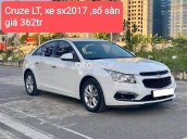 Cần bán Chevrolet Cruze LT MT đời 2017, màu trắng