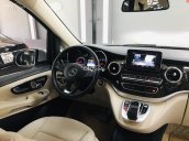 Mercedes-Benz V250 model 2017, xe 1 chủ có VAT cao