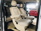 Mercedes-Benz V250 model 2017, xe 1 chủ có VAT cao