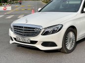 Cần bán gấp Mercedes C250 2015, màu trắng