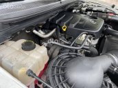 Cần bán xe Mazda BT 50 đời 2016, màu trắng, xe nhập đẹp như mới