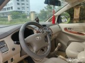 Cần bán Toyota Innova G đời 2007, màu bạc số sàn giá cạnh tranh