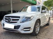 Cần bán lại xe Mercedes 2012, màu trắng còn mới, giá tốt