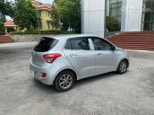 Bán xe Hyundai Grand i10 đời 2014, màu bạc số sàn