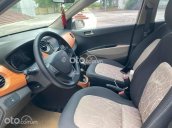 Bán xe Hyundai Grand i10 đời 2014, màu bạc số sàn