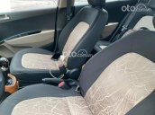 Bán xe Hyundai Grand i10 đời 2014, màu bạc số sàn