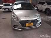 Cần bán lại xe Hyundai Grand i10 sản xuất 2019, màu bạc giá cạnh tranh