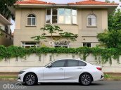 Cần bán lại xe BMW 320i sản xuất 2021, màu trắng