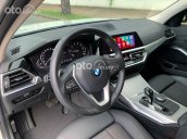 Cần bán lại xe BMW 320i sản xuất 2021, màu trắng