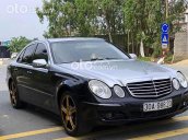 Cần bán Mercedes E200K đời 2008, màu đen chính chủ, giá chỉ 290 triệu
