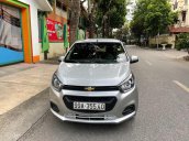 Cần bán gấp Chevrolet Spark sản xuất 2018 còn mới, giá 198tr