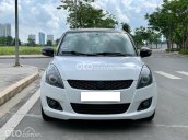 Cần bán lại xe Suzuki Swift đời 2015, màu trắng, giá 369tr