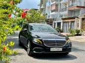 Chính chủ bán Mercedes E200 2018, màu đen số tự động