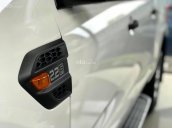Ford Ranger giảm giá sâu, trả trước 160 triệu giao xe tận nơi - liên hệ ngay để nhận khuyến mãi giảm tiền mặt