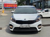 Cần bán lại xe Kia Rondo sản xuất 2020 còn mới