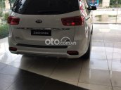 Cần bán xe Kia Sedona 3.3 GAT Signature năm sản xuất 2021, màu trắng