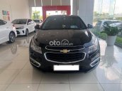 Cần bán lại xe Chevrolet Cruze 1.8AT 2016, màu đen