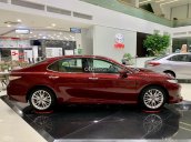 Toyota Camry 2021 giao ngay - đẳng cấp sang trọng