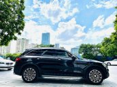 Bán Mercedes GLC250 4matic 2018, màu đen hình thức siêu mới