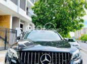 Bán Mercedes GLC250 4matic 2018, màu đen hình thức siêu mới