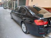 Gia đình cần bán lại xe BMW 320i F30 2012 đen kem zin năm 2012, giá tốt