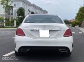 Bán xe Mercedes C250 AMG năm sản xuất 2015, màu trắng