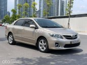 Xe Toyota Corolla Altis sản xuất 2011 màu vàng cát