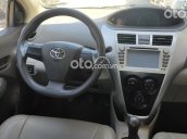 Cần bán lại xe Toyota Vios đời 2010, màu bạc số sàn, giá tốt