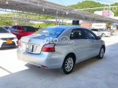 Cần bán lại xe Toyota Vios đời 2010, màu bạc số sàn, giá tốt