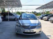 Cần bán lại xe Toyota Vios đời 2010, màu bạc số sàn, giá tốt