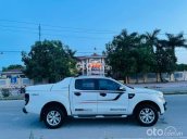 Cần bán Ford Ranger Wildtrak đời 2014, màu trắng, xe nhập