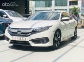 Bán Honda Civic năm 2017, màu trắng, xe nhập, 700 triệu