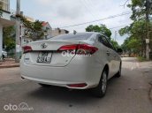 Cần bán lại xe Toyota Vios đời 2018, màu trắng số sàn, giá 408tr